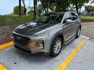 Hyundai Santa Fe SE 2019